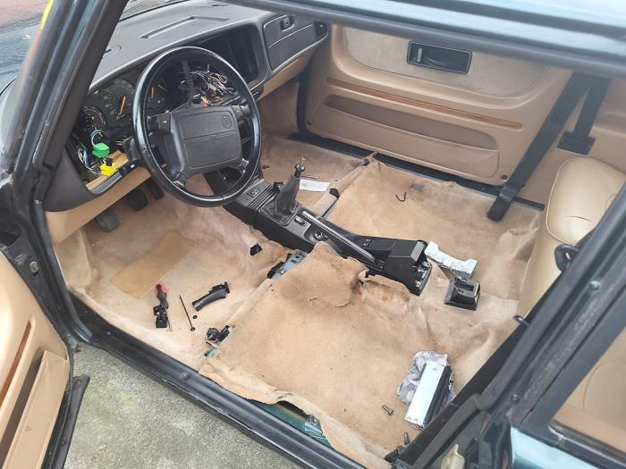 Saab 900 I 2.0 i 16V Skrotfordon (1993, GROEN)