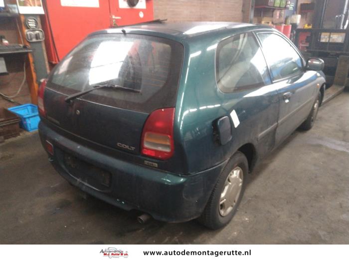 Mitsubishi Colt 1.3 GL,GLX 12V Sloopvoertuig (1997, Groen)