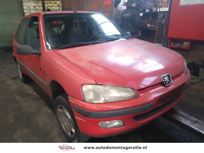 Peugeot 106 II 1.1 XN,XR,XT,Accent Sloopvoertuig (1996, Rood)