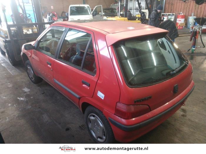 Peugeot 106 II 1.1 XN,XR,XT,Accent Sloopvoertuig (1996, Rood)