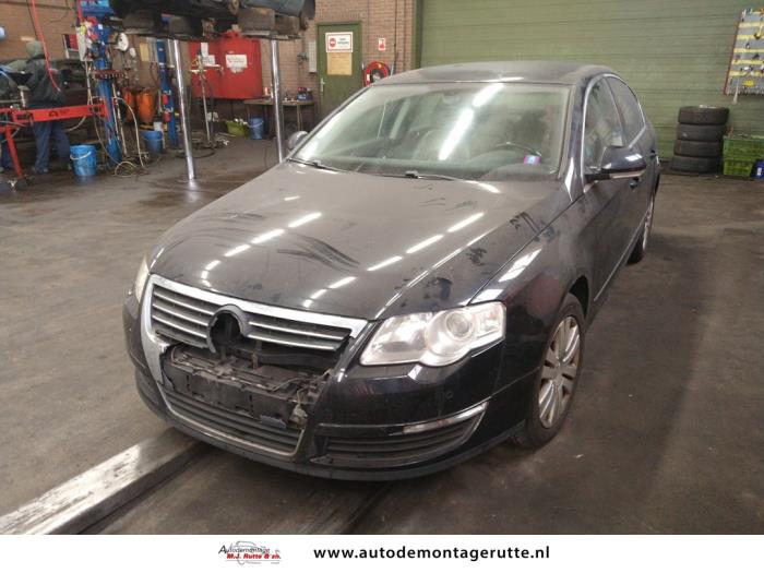 Volkswagen Passat (V105075)