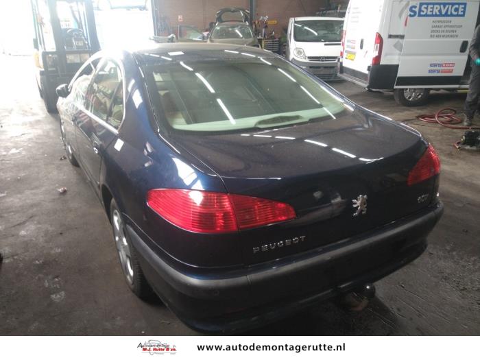 Peugeot 607 2.2 16V Skrotfordon (2004, BLAUW)