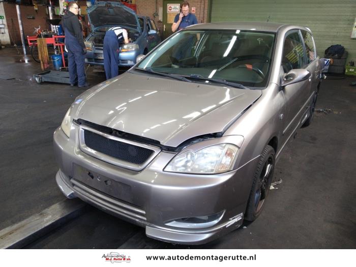 Toyota Corolla 1.8 16V TS VVT-i Sloopvoertuig (2003, Grijs)
