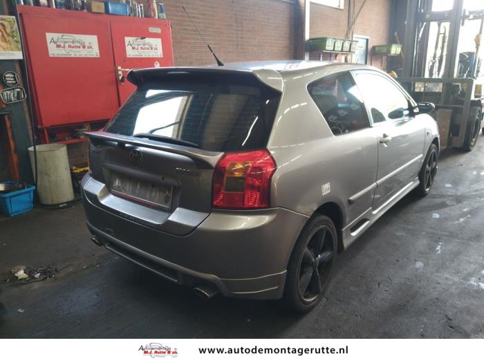 Toyota Corolla 1.8 16V TS VVT-i Sloopvoertuig (2003, Grijs)