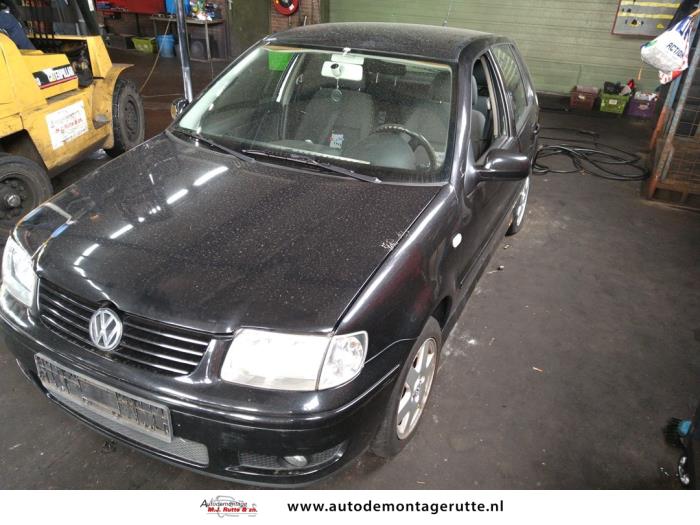 Volkswagen Polo (V107122)