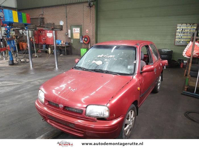 Nissan Micra 1.3 LX,SLX 16V Sloopvoertuig (1997, Rood)