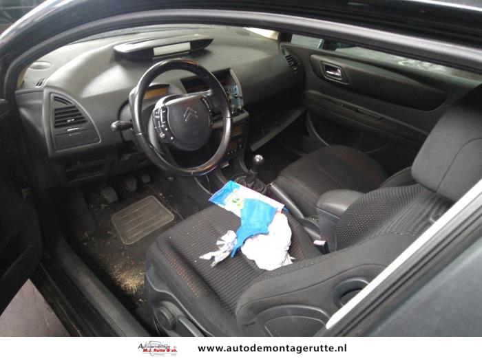 Citroen C4 Coupé 1.6 16V Sloopvoertuig (2005, Zwart)