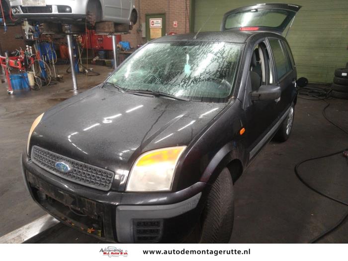Ford Fusion 1.4 16V Sloopvoertuig (2008, Zwart)