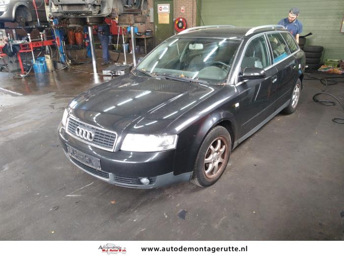 Audi A4 (V108303)