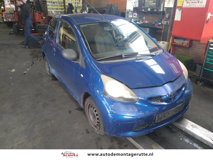 Toyota Aygo 1.0 12V VVT-i Sloopvoertuig (2008, Blauw)