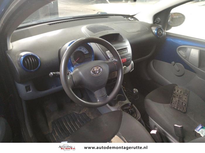 Toyota Aygo 1.0 12V VVT-i Sloopvoertuig (2008, Blauw)