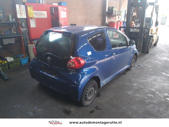 Toyota Aygo 1.0 12V VVT-i Sloopvoertuig (2008, Blauw)