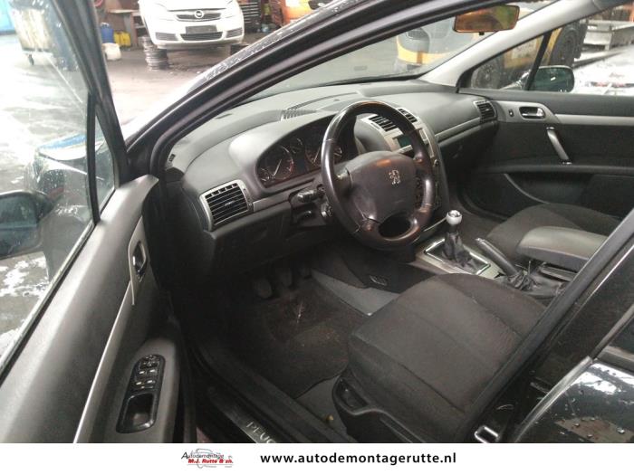Peugeot 407 SW 1.8 16V Skrotfordon (2006, ZWART)