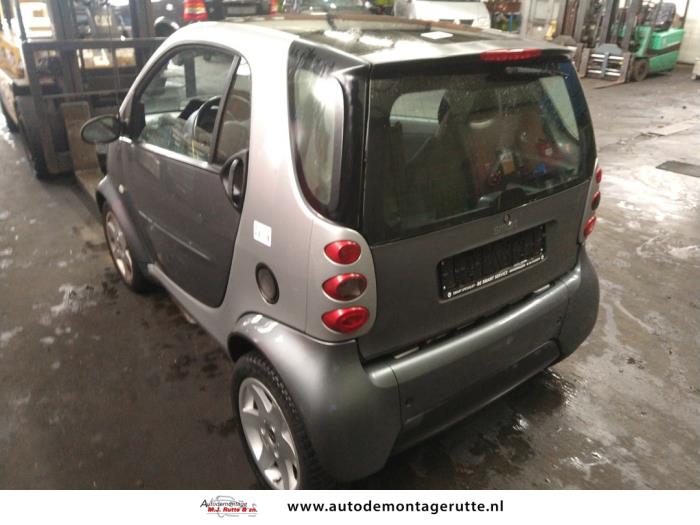 Smart City-Coupé 0.6 Turbo i.c. Skrotfordon (2002, GRIJS)
