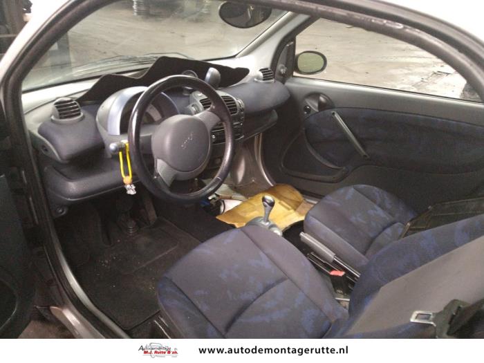 Smart City-Coupé 0.6 Turbo i.c. Skrotfordon (2002, GRIJS)