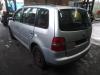Volkswagen Touran 1.6 Skrotfordon (2005, GRIJS)