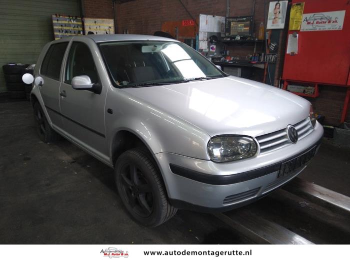 Volkswagen Golf IV 1.6 16V Sloopvoertuig (2002, Grijs)