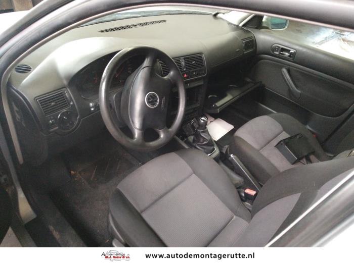 Volkswagen Golf IV 1.6 16V Sloopvoertuig (2002, Grijs)