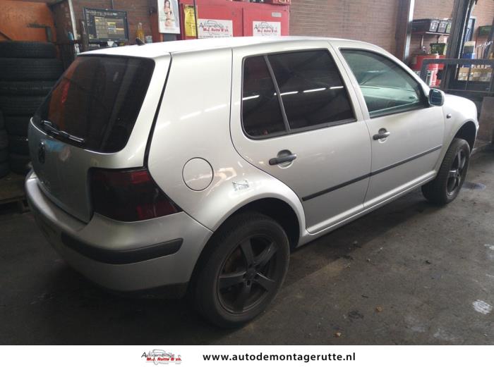 Volkswagen Golf IV 1.6 16V Sloopvoertuig (2002, Grijs)