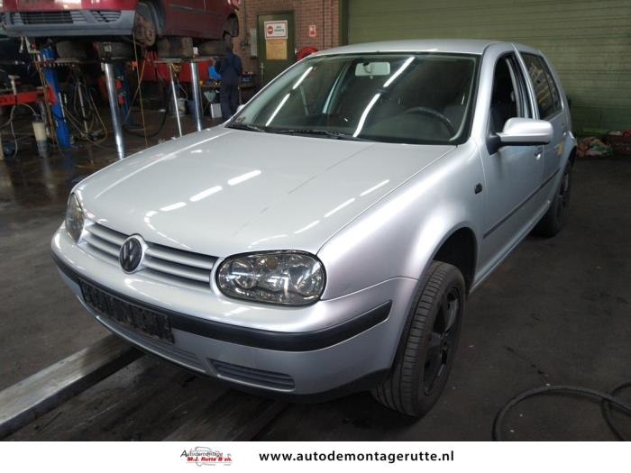 Volkswagen Golf IV 1.6 16V Sloopvoertuig (2002, Grijs)