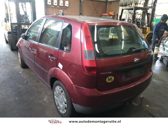 Ford Fiesta 5 1.4 16V Skrotfordon (2003, ROOD)