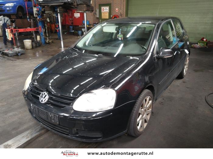 Volkswagen Golf V 1.6 Sloopvoertuig (2007, Zwart)