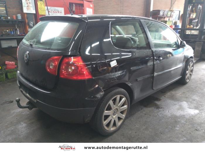 Volkswagen Golf V 1.6 Sloopvoertuig (2007, Zwart)