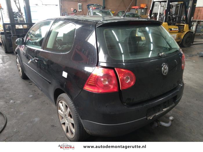 Volkswagen Golf V 1.6 Sloopvoertuig (2007, Zwart)