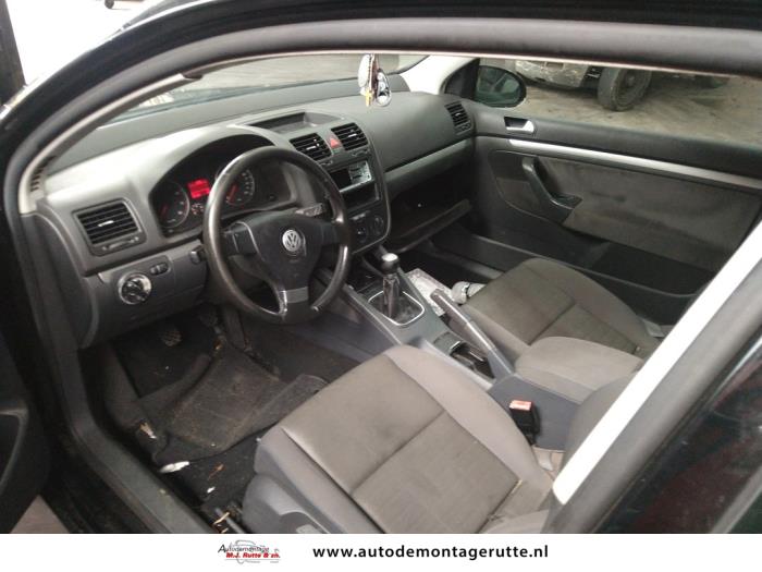 Volkswagen Golf V 1.6 Sloopvoertuig (2007, Zwart)
