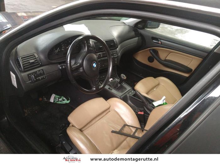 BMW 3 serie Touring 318i 16V Sloopvoertuig (2003, Zwart)