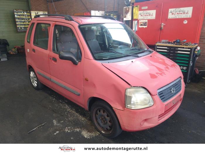 Suzuki Wagon-R+ 1.3 16V Skrotfordon (2000, ROOD)