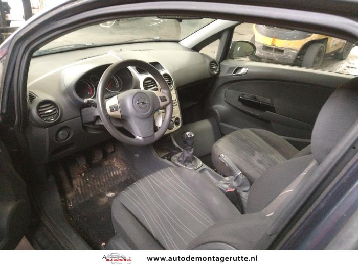 Opel Corsa D 1.3 CDTi 16V ecoFLEX Sloopvoertuig (2008, Grijs)