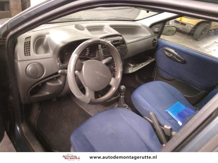 Fiat Punto II 1.2 60 S Sloopvoertuig (2001, Grijs)