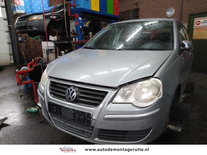Volkswagen Polo IV 1.4 16V 75 Sloopvoertuig (2006, Grijs)