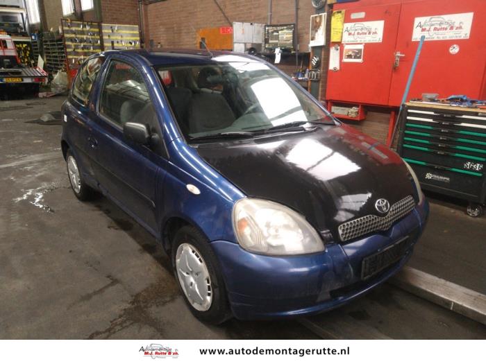 Toyota Yaris 1.3 16V VVT-i Sloopvoertuig (2000, Blauw)