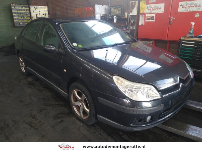 Citroen C5 II Berline 1.8 16V Skrotfordon (2005, GRIJS)