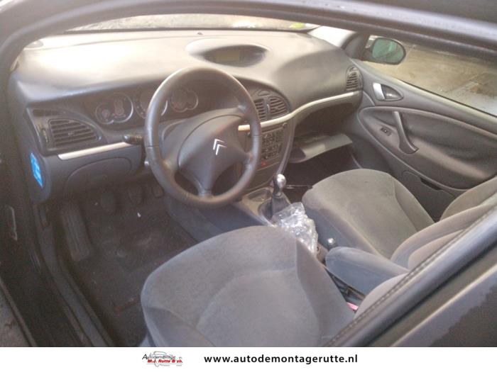 Citroen C5 II Berline 1.8 16V Skrotfordon (2005, GRIJS)