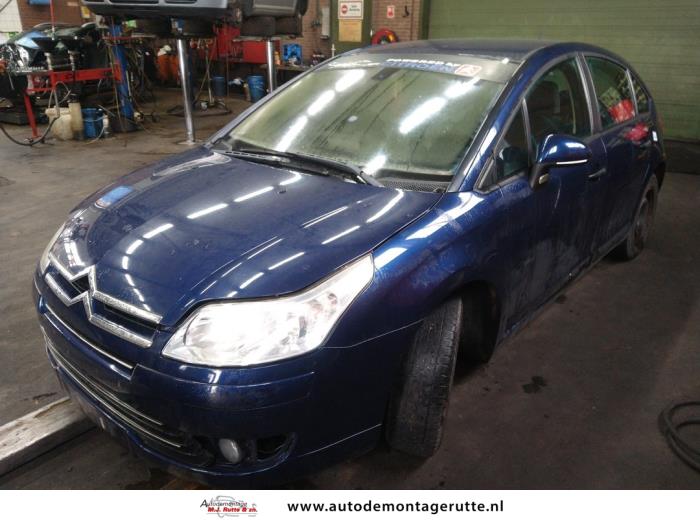 Citroen C4 Berline 1.4 16V Skrotfordon (2007, BLAUW)