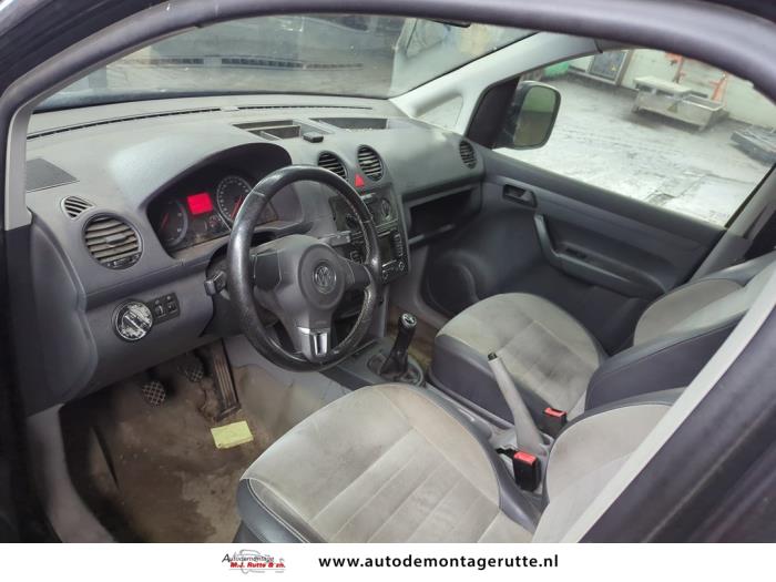 Volkswagen Caddy III 1.9 TDI Samochód złomowany (2006, Granit)