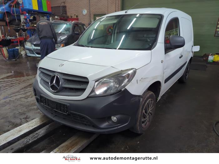 Mercedes Citan 1.5 108 CDI Samochód złomowany (2016, Granit)