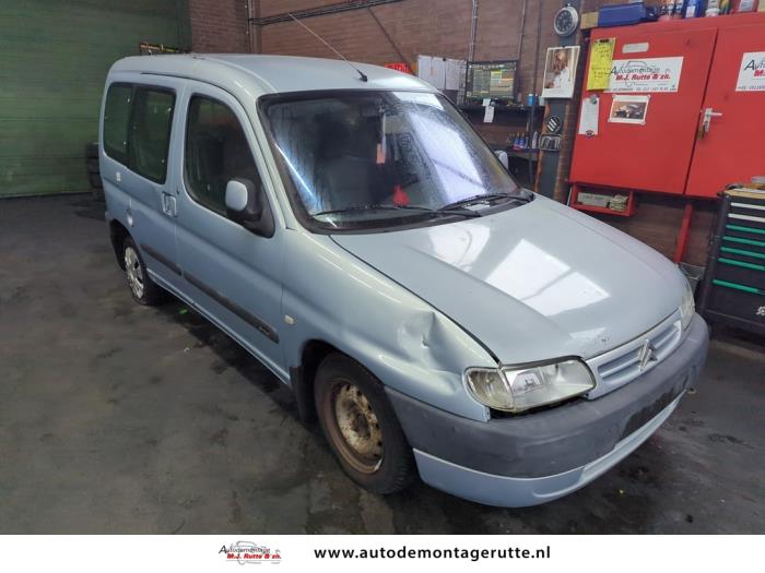 Citroen Berlingo Cinqspace, Multispace 1.6 16V Samochód złomowany (2002, Niebieski)