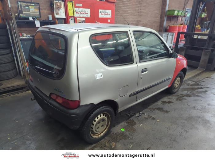 Fiat Seicento 1.1 SPI Hobby,Young Samochód złomowany (2000, Szary)