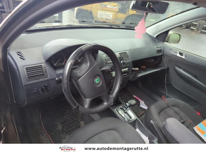 Skoda Fabia 1.4i 16V Sloopvoertuig (2005, Beige)
