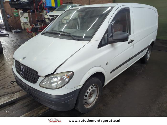 Mercedes Vito 2.2 109 CDI 16V Sloopvoertuig (2010, Graniet)