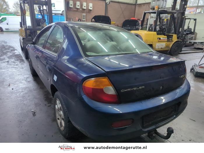Chrysler Neon II 2.0 16V LE,SE,CS,Sport Samochód złomowany (2002, Niebieski)