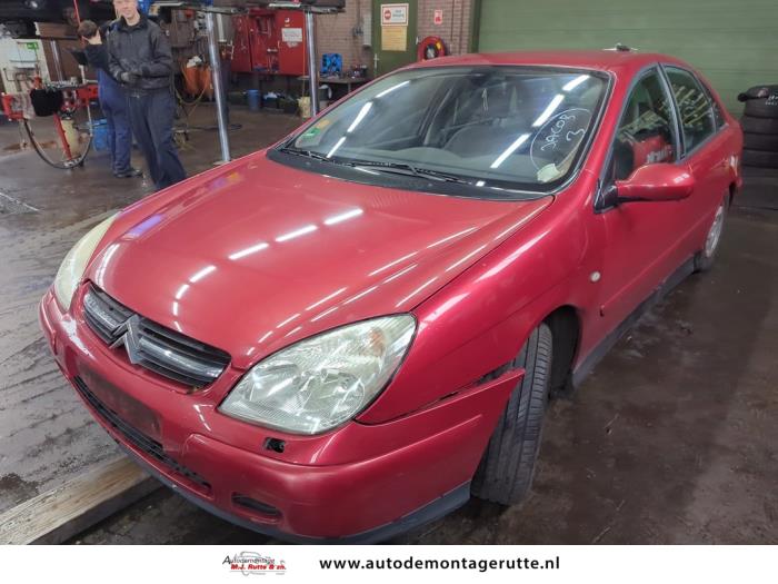 Renault Clio II 1.2 Sloopvoertuig (2000, Rood)