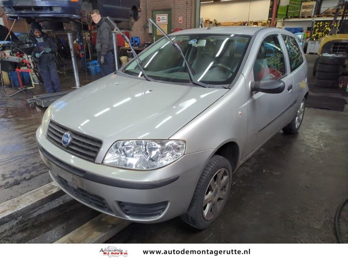 Fiat Punto II 1.2 60 S Sloopvoertuig (2005, Grijs)