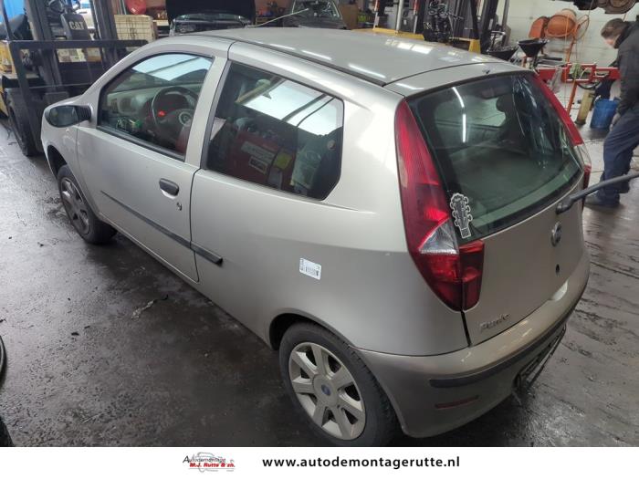 Fiat Punto II 1.2 60 S Sloopvoertuig (2005, Grijs)