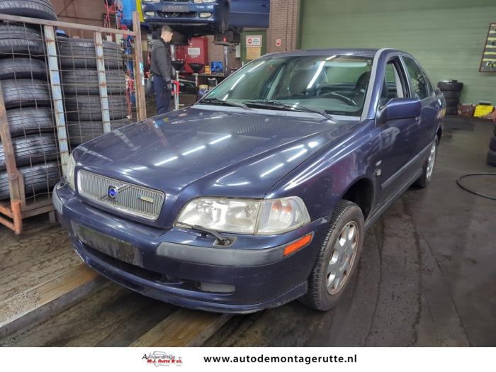 Volvo S40 (V108989)