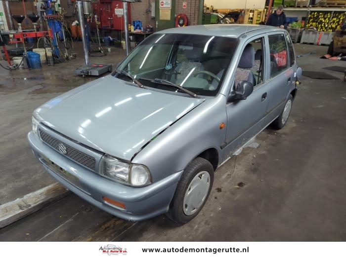 Suzuki Alto 1.0 16V Samochód złomowany (2000, Szary)